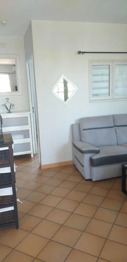 Sur Le Quai De Port Frejus Apartment 0*,  France