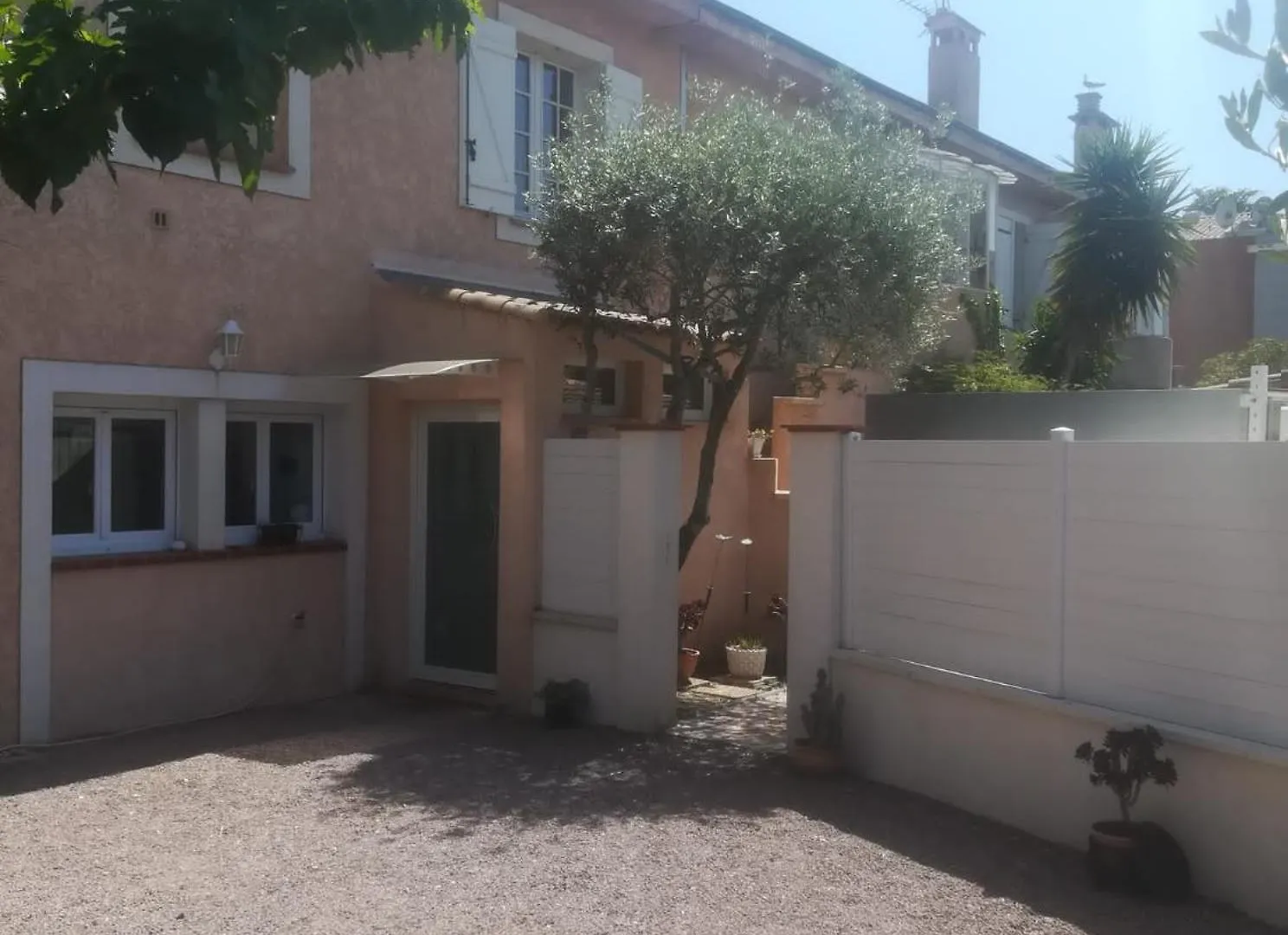 Sur Le Quai De Port Frejus location
